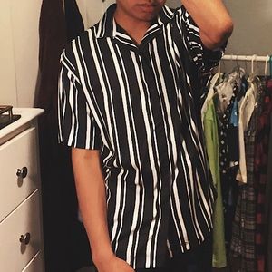 Black/White Stripe Pull & Bear Shirt